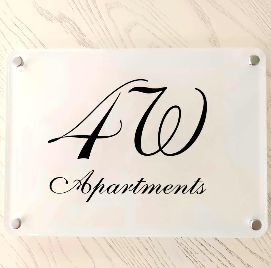Four White Apartments 아제롤라 외부 사진
